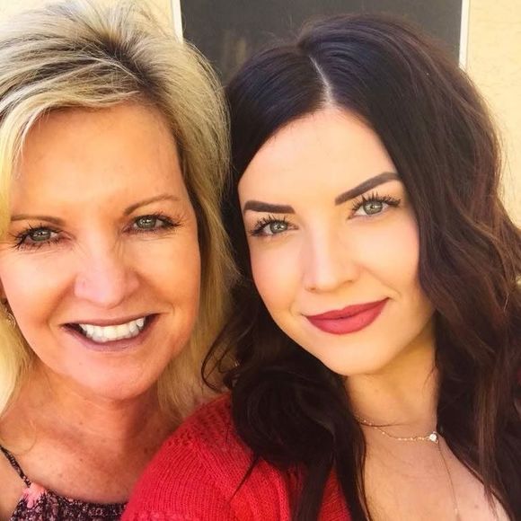 Meet your Posher, Ashley - Picture 1 of 1